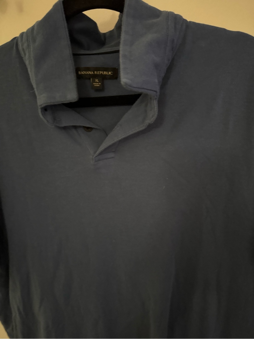 Banana Republic Men's Navy Blue Polo with Fold-Over Collar